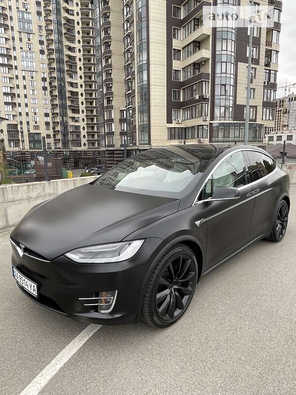 Tesla Model x (2019)