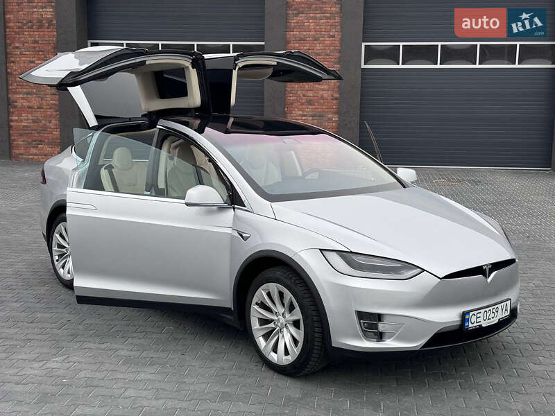 Tesla Model x (2018)