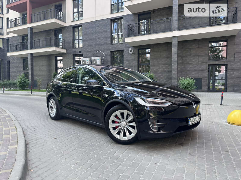 Tesla Model x (2018)
