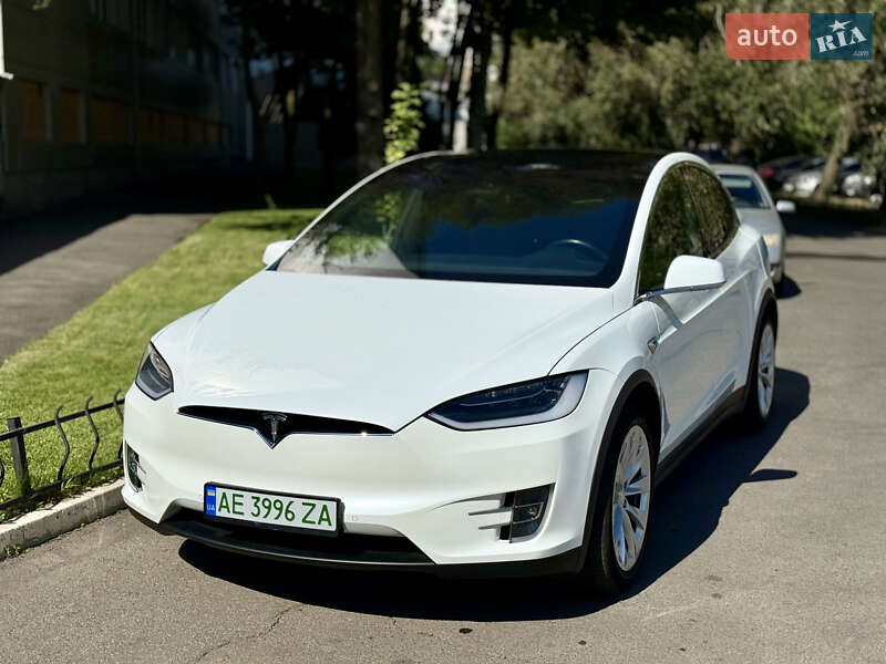 Tesla Model x (2018)