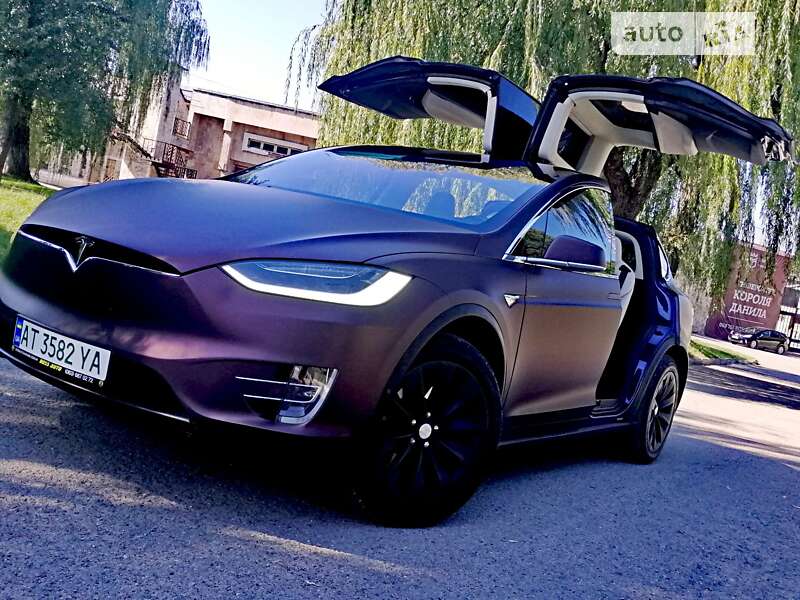 Tesla Model x (2018)