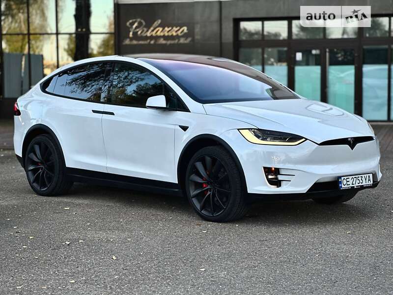 Tesla Model x (2020)