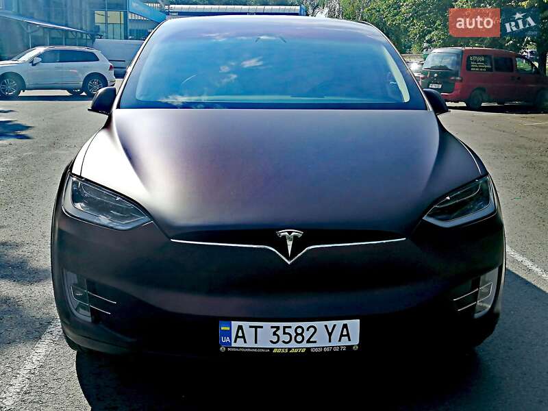 Tesla Model x (2018)