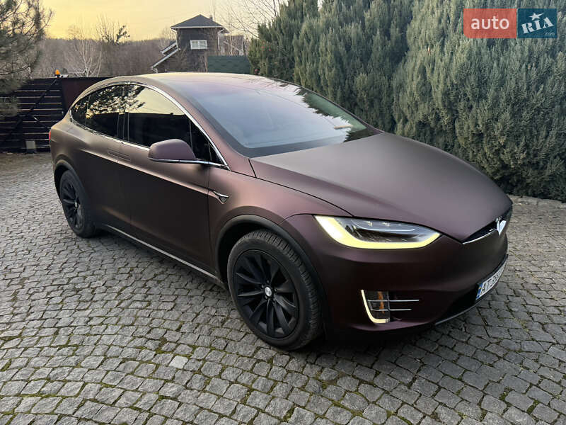 Tesla Model x (2018)