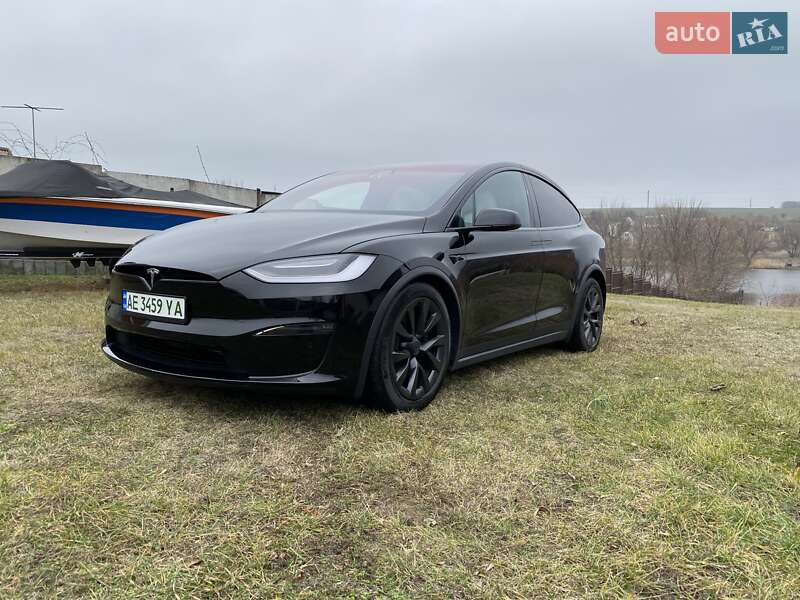 Tesla Model x (2021)