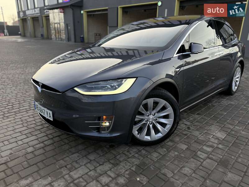 Tesla Model x (2018)
