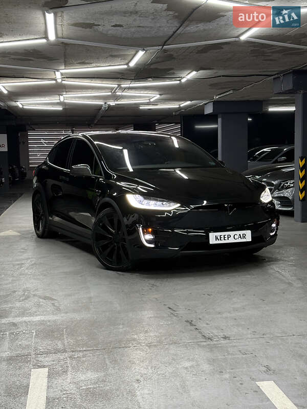 Tesla Model x (2018)