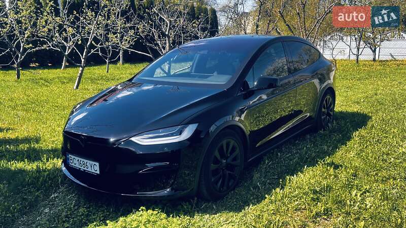 Tesla Model x (2022)