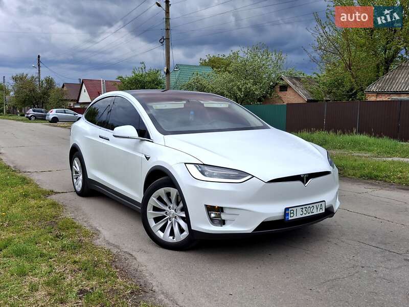 Tesla Model x (2018)