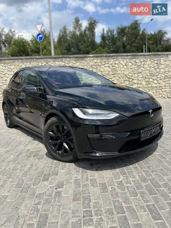 Tesla Model x (2022)