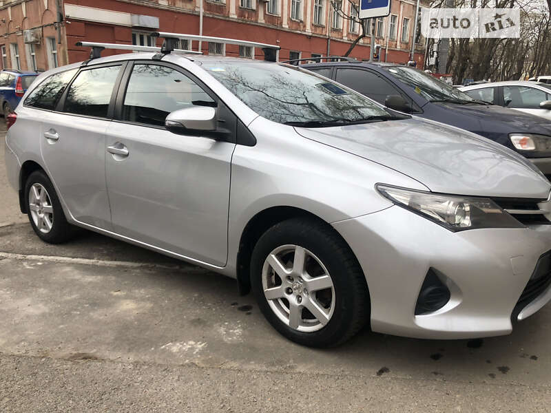 Toyota Auris (2014)
