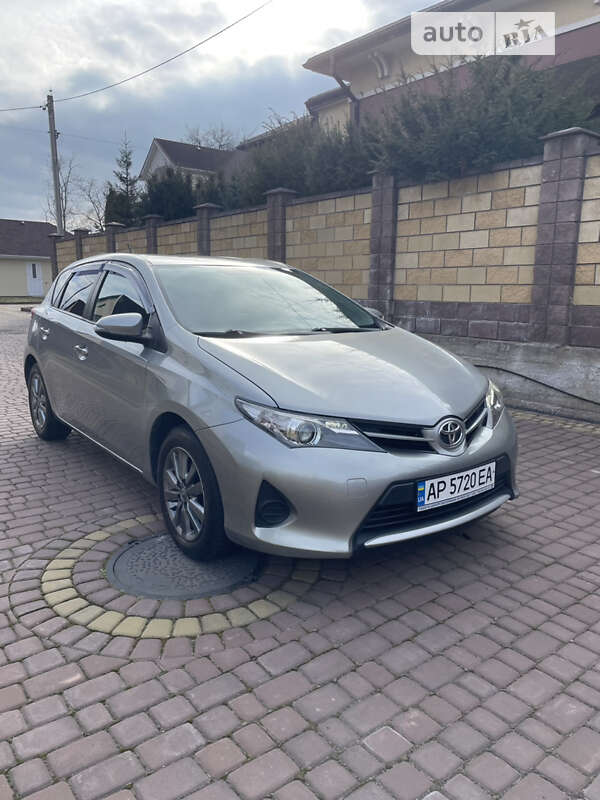 Toyota Auris (2013)