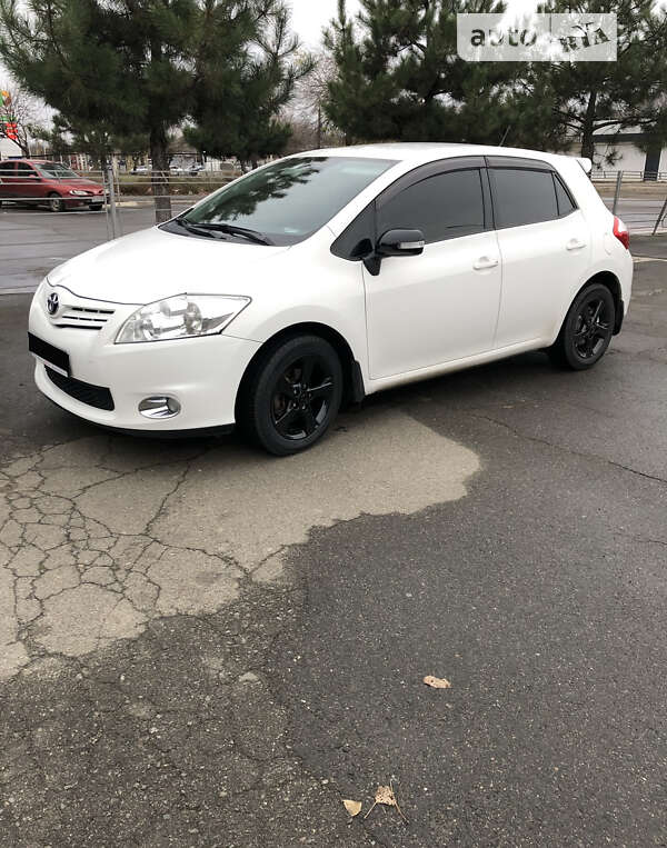 Toyota Auris (2012)