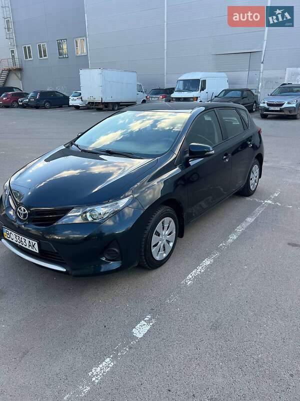 Toyota Auris (2013)