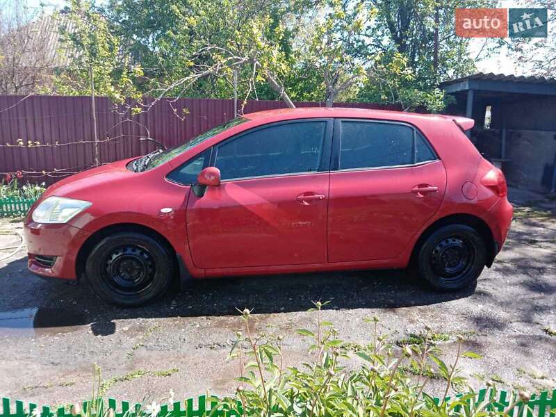 Toyota Auris (2007)