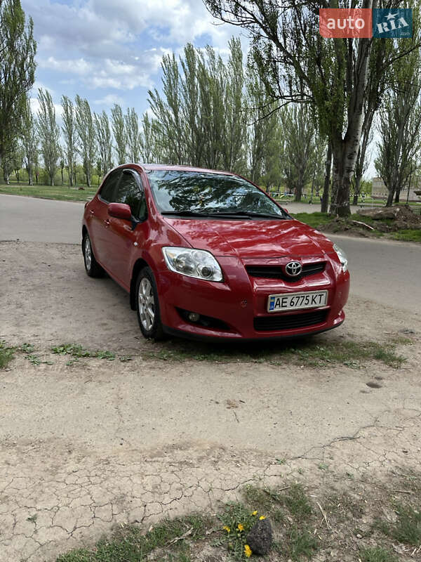Toyota Auris (2007)