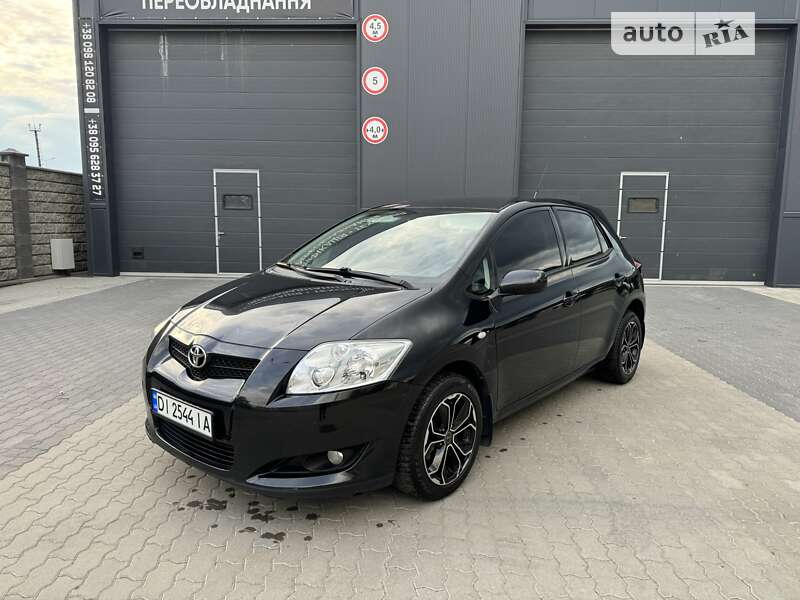 Toyota Auris (2008)