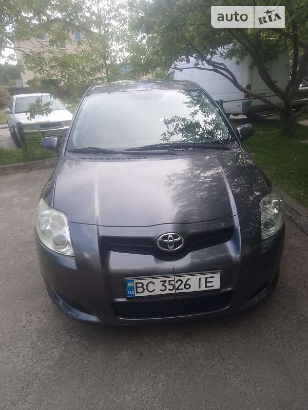 Toyota Auris (2008)