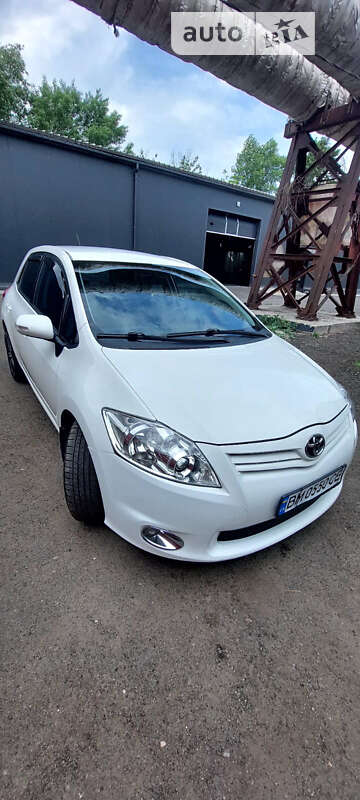 Toyota Auris (2012)