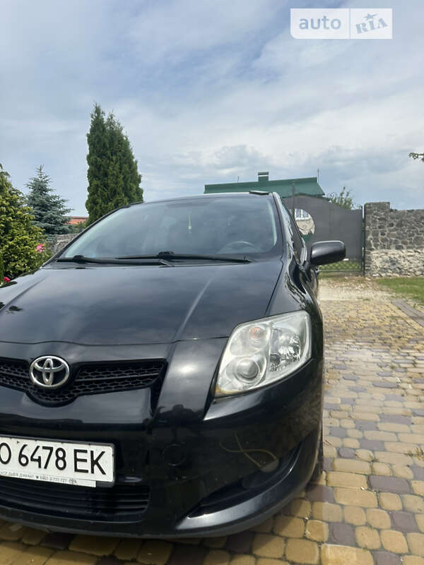 Toyota Auris (2008)