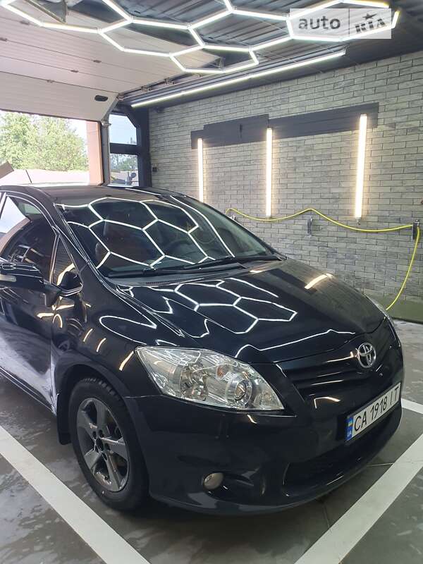 Toyota Auris (2012)