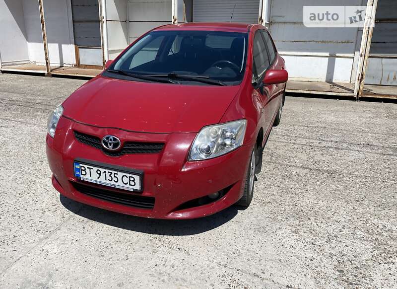 Toyota Auris (2008)