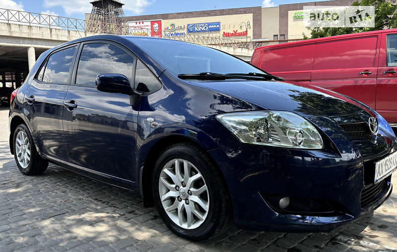 Toyota Auris (2007)