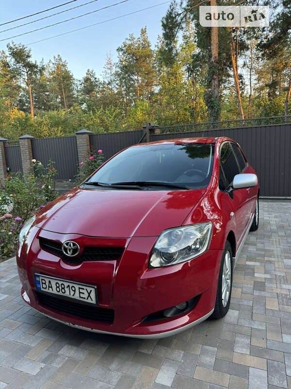 Toyota Auris (2008)