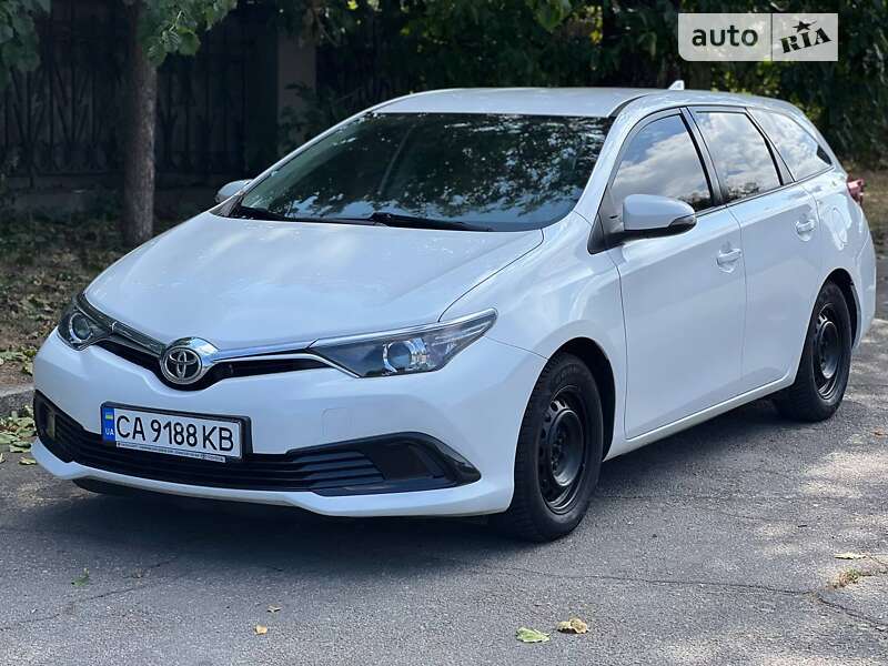 Toyota Auris (2015)