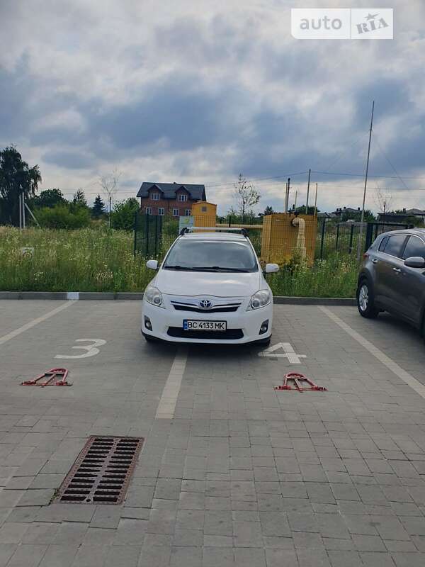 Toyota Auris (2012)