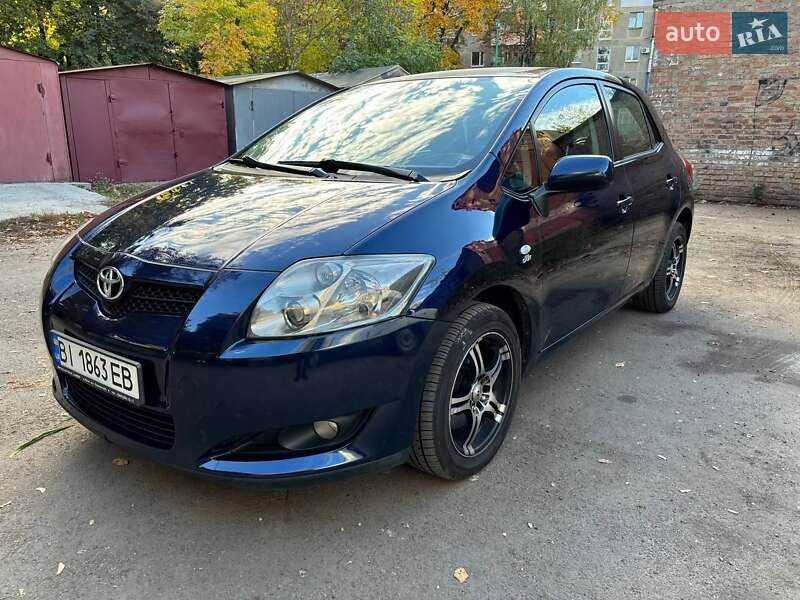 Toyota Auris (2007)