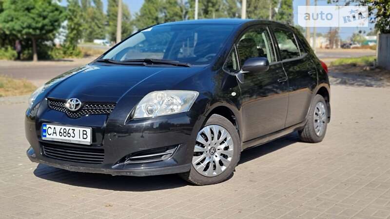 Toyota Auris (2007)