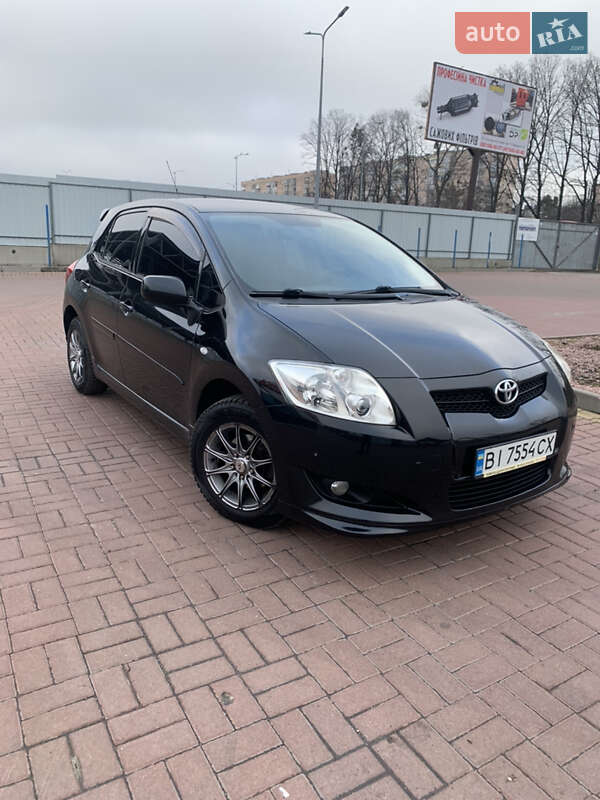 Toyota Auris (2008)