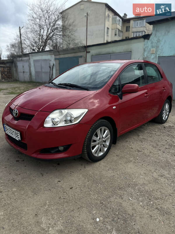 Toyota Auris (2008)