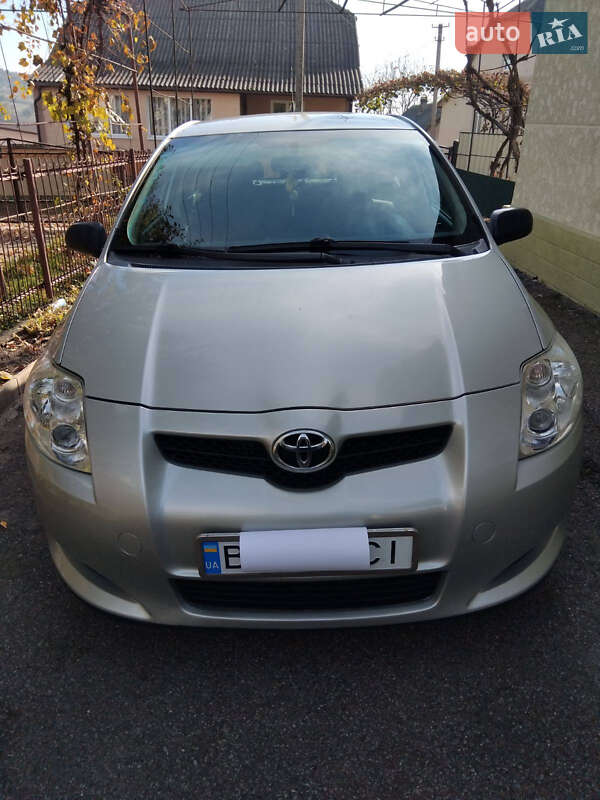 Toyota Auris (2008)