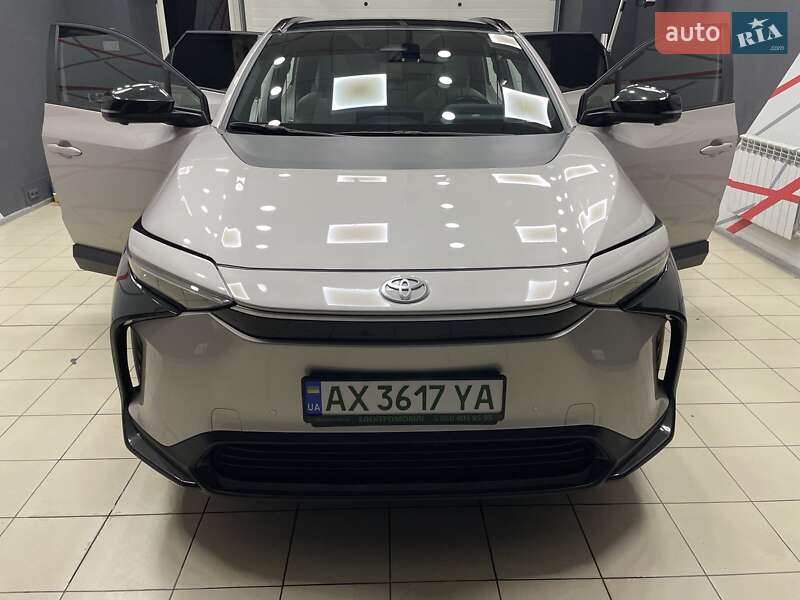 Toyota Bz4x (2023)