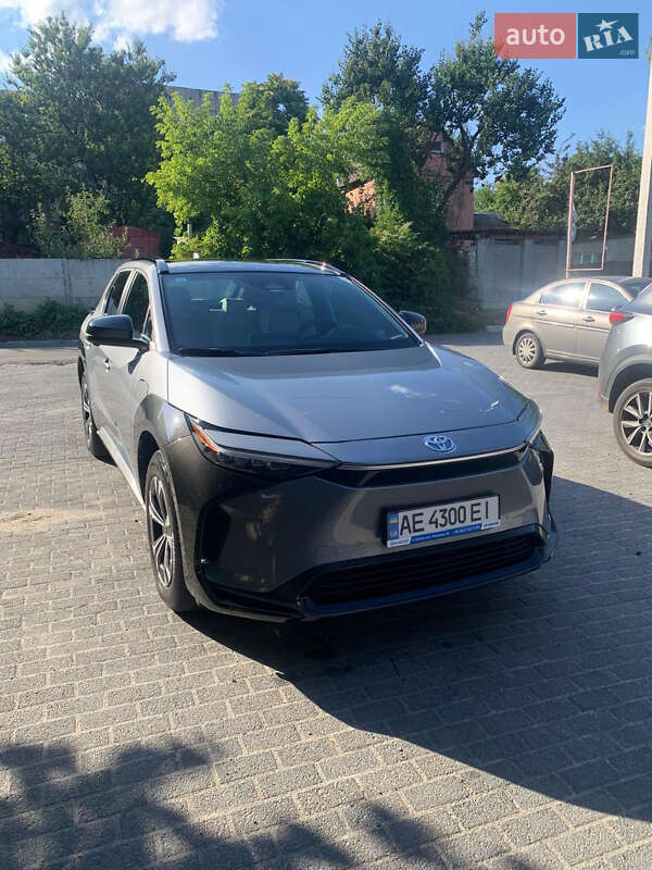 Toyota Bz4x (2023)
