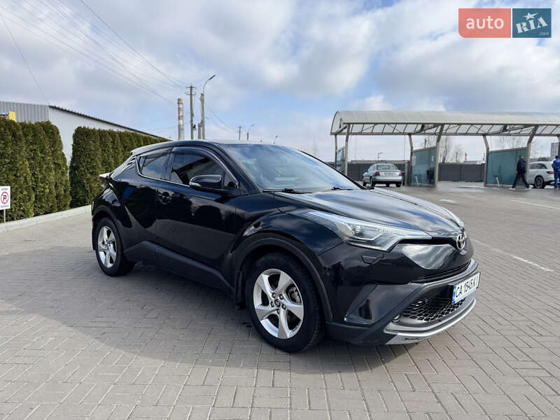 Toyota C-hr (2017)