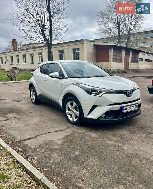 Toyota C-hr (2017)