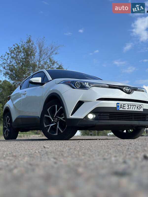 Toyota C-hr (2017)