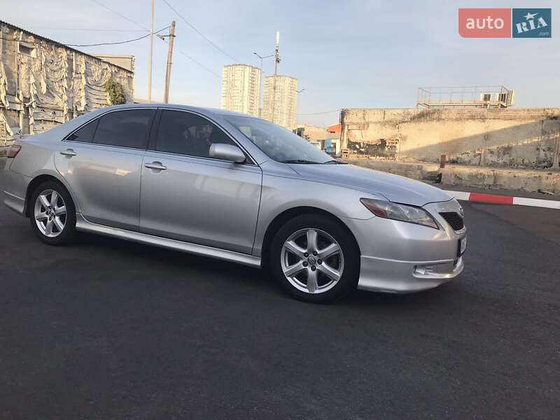 Toyota Camry (2006)