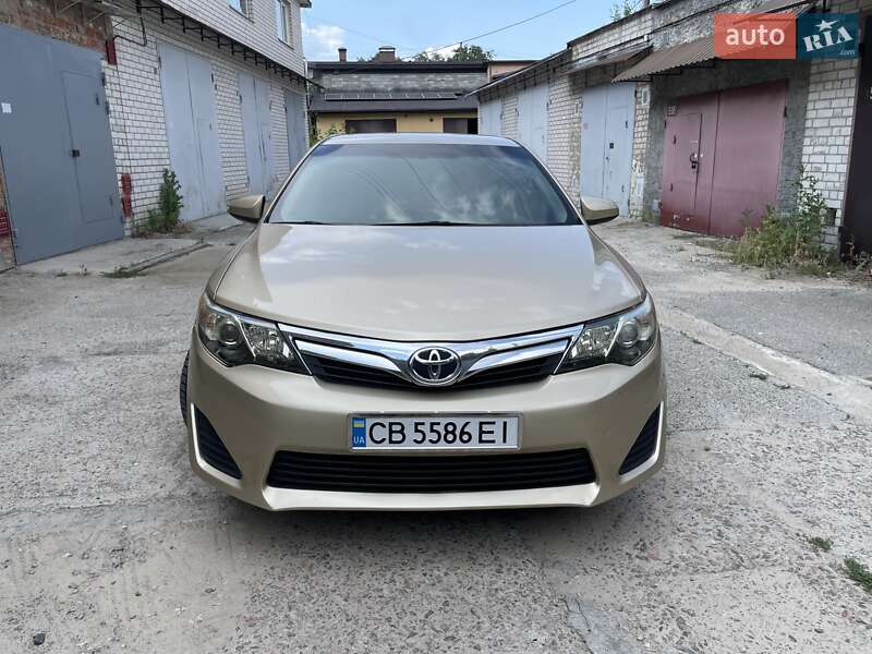 Toyota Camry (2011)