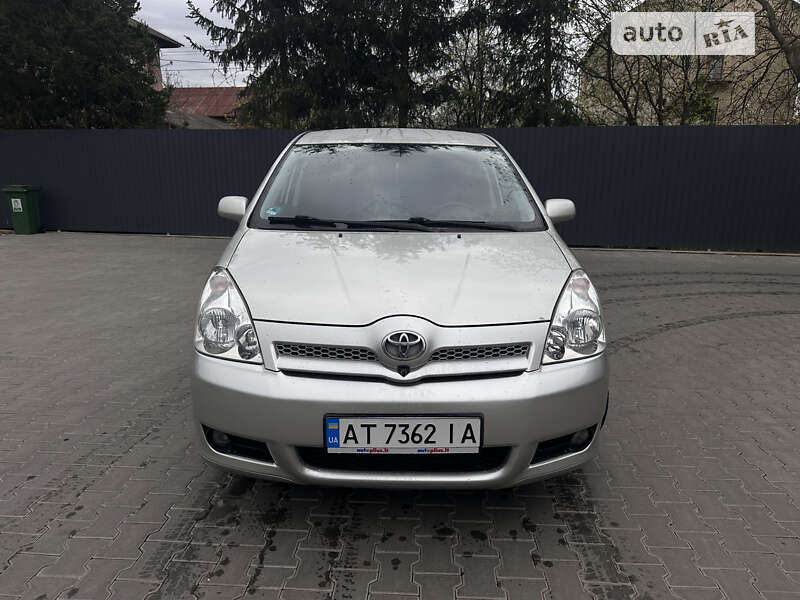 Toyota Corolla verso (2007)