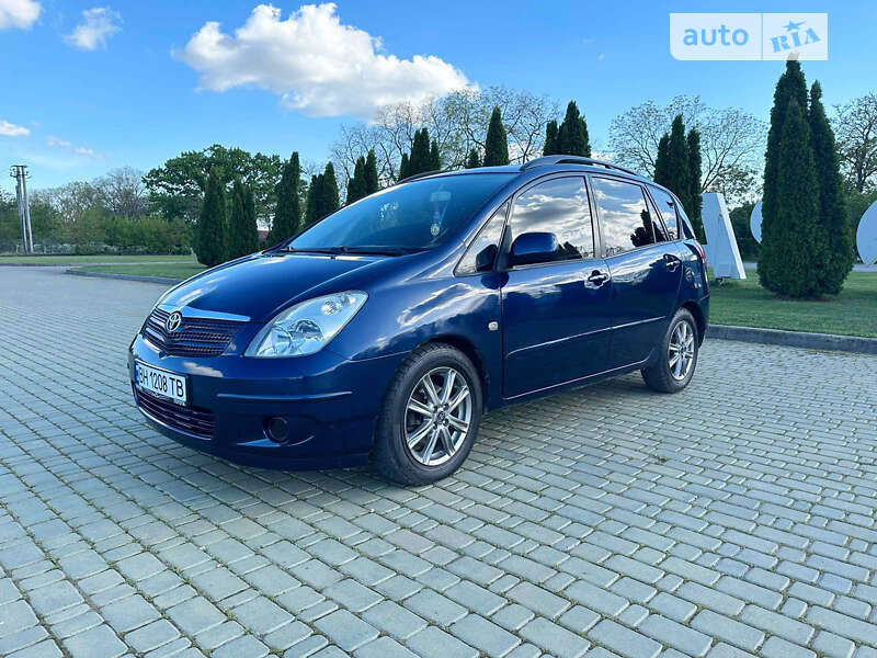 Toyota Corolla verso (2002)