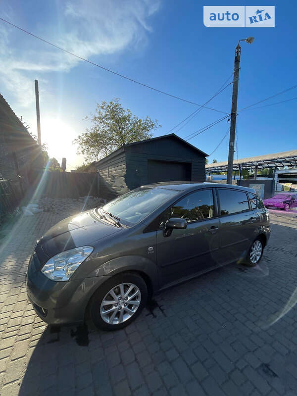 Toyota Corolla verso (2004)