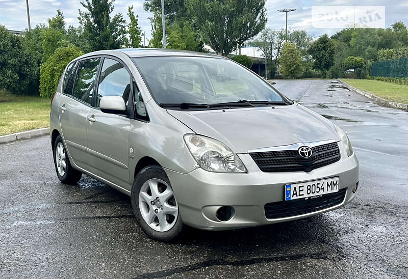 Toyota Corolla verso (2001)