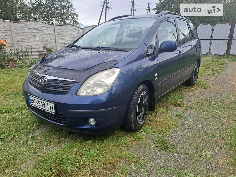 Toyota Corolla verso (2002)
