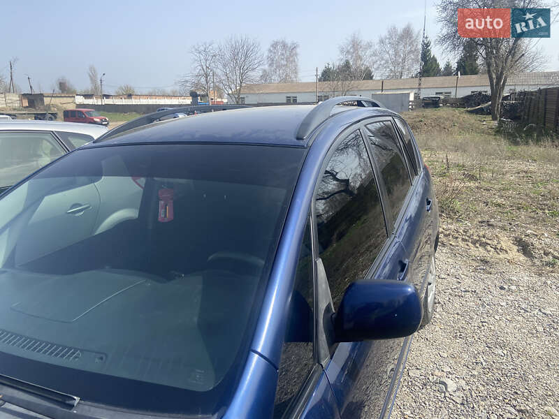 Toyota Corolla verso (2001)