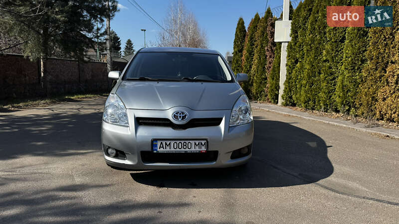Toyota Corolla verso (2009)
