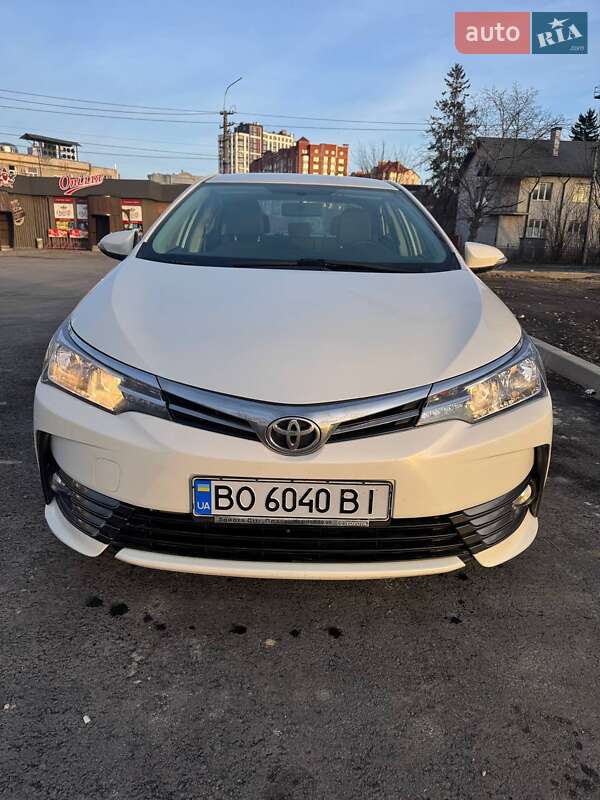 Toyota Corolla (2017)